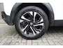 Peugeot e-2008 EV Allure 50 kWh Inclusief batterijcertificaat, Automaat, Cruise/Climate control, Navigatie, Camera, Stoelverwarming, Dakrails, LM velgen,
