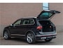 Volkswagen Tiguan 1.5 TSI 150pk DSG R-Line Business+, Origineel NL, Trekhaak, Matrix LED, Navigatie, Keyless, Alcantara, Digital Cockpit.
