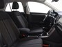 Volkswagen T-Roc 1.0 TSI Style | Trekhaak | Parkeersensoren | Adaptieve cruise control | CarPlay | Navigatie | Airco |