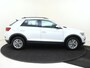 Volkswagen T-Roc 1.0 TSI Style | Trekhaak | Parkeersensoren | Adaptieve cruise control | CarPlay | Navigatie | Airco |