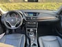 BMW X1 sDrive18d X-Line Pano, Leder, Automaat, NaviPro HD, Cruise Stoelverwarming