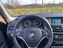 BMW X1 sDrive18d X-Line Pano, Leder, Automaat, NaviPro HD, Cruise Stoelverwarming