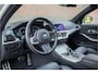 BMW 3-Serie 318i M Sport, Stoelverwarming, Carplay, Alcantara, Sfeerverlichting, DAB+, PDC, Navigatie, Sportstoelen.