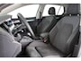 Volkswagen Golf 1.0 eTSI Life Business Elektrische stoelen Memory DSG Achteruitrijcamera Sportonderstel Licht-Zicht