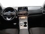Hyundai Kona Electric EV Fashion 39 kWh | SOH 98% | Cruise Control Adaptief | LED | Parkeercamera | DAB | Keyless Entry/Go | HUD | Warmtepomp | Dodehoekdetectie | Apple Carplay/Android Auto |
