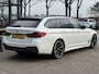 BMW 5-Serie Touring 520i High Executive M-Sport/Panorama/Leer/Head-Up/Laser/Navi/Clima/Cruise