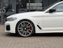 BMW 5-Serie Touring 520i High Executive M-Sport/Panorama/Leer/Head-Up/Laser/Navi/Clima/Cruise