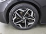 Volkswagen ID.3 First Plus 58 kWh | SOH 94,3% | Cruise Control Adaptief | Stoel/Stuurverwarming | Rijassistentie-Pakket | Navigatie | IQ Light | Apple Carplay/Android Auto | Parkeercamera |
