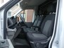 Volkswagen Crafter 35 2.0 TDI L3H3 141PK Camera/Trekhaak/Navigatie