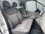 Renault Trafic 2.0 dCi T27 L1H1 Eco Airco - Cruise control - Parkeersensor achter - Trekhaak - Zijschuifdeur rechts - Tussenschot volledig -  Radio/cd speler