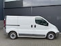 Renault Trafic 2.0 dCi T27 L1H1 Eco Airco - Cruise control - Parkeersensor achter - Trekhaak - Zijschuifdeur rechts - Tussenschot volledig -  Radio/cd speler