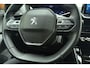 Peugeot e-2008 EV Allure Pack 50 kWh 100% Elektrisch | Camera | Cruise Control | Navigatie | Apple Carplay | Android auto | 3D Instrumentenpaneel | 1e eigenaar