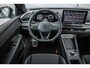 Volkswagen T-Roc 1.5 eTSI 150pk DSG R-Line First Edition | Black Style | 19" Velgen | Rondomzichtcamera | All Season Banden