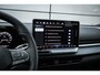 Volkswagen T-Roc 1.5 eTSI 150pk DSG R-Line First Edition | Black Style | 19" Velgen | Rondomzichtcamera | All Season Banden