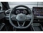 Volkswagen T-Roc 1.5 eTSI 150pk DSG R-Line First Edition | Black Style | 19" Velgen | Rondomzichtcamera | All Season Banden