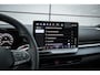 Volkswagen T-Roc 1.5 eTSI 150pk DSG R-Line First Edition | Black Style | 19" Velgen | Rondomzichtcamera | All Season Banden
