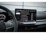 Volkswagen T-Roc 1.5 eTSI 150pk DSG R-Line First Edition | Black Style | 19" Velgen | Rondomzichtcamera | All Season Banden