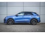 Volkswagen T-Roc 1.5 eTSI 150pk DSG R-Line First Edition | Black Style | 19" Velgen | Rondomzichtcamera | All Season Banden