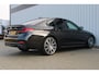 BMW 5-Serie 545e xDrive M-sport black edition | Incl. 12 maanden garantie Assisted driving | Head-up display | 6 cilinder! | Apple carplay/Android auto | Stoelverwarming | Parkeercamera | Harman/Kardon |