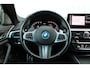 BMW 5-Serie 545e xDrive M-sport black edition | Incl. 12 maanden garantie Assisted driving | Head-up display | 6 cilinder! | Apple carplay/Android auto | Stoelverwarming | Parkeercamera | Harman/Kardon |