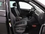 Volkswagen Tiguan 1.5 TSI ACT Highline Business R | Lederen Interieur | Elek. Verstelbare Stoelen met Geheugen | Virtual Cockpit | Navigatie | Apple Carplay/Android Auto | Stoelverwarming | Cruise Control Adaptief | Rijassistentie-Pakket |