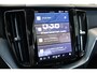 Volvo XC60 T6 AWD 350PK Plus Dark | 360° | Trekhaak | All season | Leder | Pano-dak