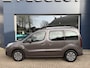 Peugeot Partner Tepee 1.6 BlueHDi Active | Automaat | Climate Control | Dealer Onderhouden | Lage KM stand:79400 | Euro 6 | Ruime Gezinsauto | Climate control | 2x Zijschuifdeur | Uitneembare Stoelen | Cruise control.