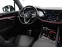 Volkswagen Touareg 3.0 TSi eHybrid 4MOTION R | Luchtvering | Panoramadak | Matrix Led IQ | Discover Pro Max | Comfort-Stoelen | Trekhaak | Stoelverwarming V + A | Nachtzicht-Assistent | Park Assist Pro | Connectivity-Pakket | Adaptieve Cruise Control |