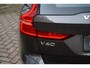 Volvo V60 2.0 T6 Plug-in hybrid AWD Plus Dark | 2000 kg trekgewicht | Sportstoelen Elektrisch Verstelbaar | Stoel + Stuurverwarming | harman/ kardon audio | Achterklep elektrisch | Lederen bekleding | Google services