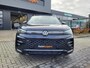 Volkswagen Tiguan 1.5 eTSI R-line Edition | Met o.a. panoramadak, elektrisch uitklapbare trekhaak en Harman Kardon audio!
