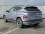 Hyundai Kona Electric Comfort Smart 65.4 kWh / Navigatie / Cruise Control Adaptief / Climate Control / Achterklep Elektrisch / Stoel & Stuurwiel Verwarming Voorzijde /