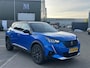 Peugeot e-2008 EV GT Pack 50 kWh SOH 90% | 3-Fase boordlader | Warmtepomp | Open Panoramadak | Camera | Stoelverwarming | Adaptieve Cruise Control | Full Option | Dealeronderhouden | Inclusief 12 mnd BOVAG garantie |