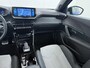Peugeot e-2008 EV GT Pack 50 kWh VAN € 20.900,- VOOR € 18.440,- UW LENTEVOORDEEL € 2.460,-! |SOH 90% | 3-Fase boordlader | Warmtepomp | Open Panoramadak | Camera | Stoelverwarming | Adaptieve Cruise Control | Full Option | Dealeronderhouden | Inclusief 12 mnd BOVAG garantie |