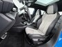 Peugeot e-2008 EV GT Pack 50 kWh VAN € 20.900,- VOOR € 18.440,- UW LENTEVOORDEEL € 2.460,-! |SOH 90% | 3-Fase boordlader | Warmtepomp | Open Panoramadak | Camera | Stoelverwarming | Adaptieve Cruise Control | Full Option | Dealeronderhouden | Inclusief 12 mnd BOVAG garantie |