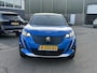 Peugeot e-2008 EV GT Pack 50 kWh SOH 90% | 3-Fase boordlader | Warmtepomp | Open Panoramadak | Camera | Stoelverwarming | Adaptieve Cruise Control | Full Option | Dealeronderhouden | Inclusief 12 mnd BOVAG garantie |