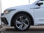 Volkswagen Tiguan 1.5 TSI 150 pk DSG R-Line | Navigatie | App Connect | IQ Light | ACC | Camera | Climatronic | Digital Cockpit | Fabrieksgarantie tot 22-11-2026 of 80.000km |
