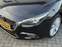 Mazda 3 2.0 SkyActiv-G 120 GT-M / Lederen Bekleding / Elektrisch verstelb. stoelen / Stoel en stuur verwarming / Navigatie / Bose / Head Up Display / 18" velgen /