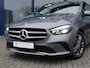 Mercedes-Benz B-klasse 180 Business Solution | Trekhaak | Camera | Parkeerhulp Voor + Achter | Navi | Privacy Glas | Automaat |