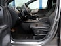 Mercedes-Benz B-klasse 180 Business Solution | Trekhaak | Camera | Parkeerhulp Voor + Achter | Navi | Privacy Glas | Automaat |