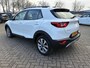 Kia Stonic 1.0T-GDi 120 pk MHEV DynamicLine | Airconditioning | LM Velgen | Apple Carplay/Android Auto | Camera | Park Pilot | Electrisch pakket |