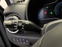 Hyundai Kona Electric EV Premium 64 kWh | 1e-EIG. | 3-FASE | SOH 100% | HEAD-UP | STOELKOELING |