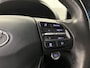 Hyundai Kona Electric EV Premium 64 kWh | 1e-EIG. | 3-FASE | SOH 100% | HEAD-UP | STOELKOELING |