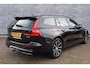 Volvo V60 2.0 T6 Plug-in hybrid AWD Plus Dark | 360 camera | Schuif-\-kanteldak | Adaptieve Cruise Control | Harman Kardon | Trekhaak |