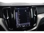 Volvo XC60 2.0 T8 Plug-in hybrid AWD R-Design 350PK | Ultra Dark | Trekhaak | 360° Camera | Panoramadak