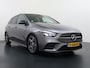 Mercedes-Benz B-klasse 200 AMG Business Solution | Trekhaak Wegklapbaar | Panorama - Schuifdak | Apple Carplay/Android Auto | DAB+ Radio | Augmented Reality