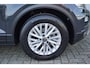 Volkswagen T-Roc 1.0 TSI 110pk Style | Achteruitrijcamera | Navigatie | Apple Carplay & Android Auto