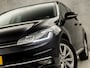 Volkswagen Golf 1.5 TSI Sportline 150Pk Automaat (VIRTUAL COCKPIT, APPLE CARPLAY, DYNAMISCHE KNIPPERLICHTEN, KEYLESS, STOELVERWARMING, LED KOPLAMPEN, CAMERA, GETINT GLAS, ADAPTIVE CRUISE, NIEUWSTAAT)
