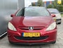 Peugeot 307 CC BWJ 2004 | 2.0-16V 136PK (lees tekst!) | LEER | CLIMA | CRUISE | CD-WISSELAAR | PDC | LICHTMETAAL |