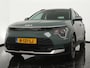 Kia Niro EV 64.8kWh DynamicLine (SOH 100%) - Navigatie - Camera - Climate control - Adaptieve cruise control - Fabrieksgarantie tot 10-2029