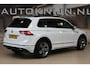 Volkswagen Tiguan 1.5 TSI Highline Business R | Pano | Camera | Trekhaak | R-Line | 100% (Dealer) onderhouden label